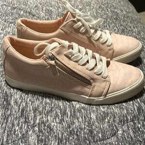 Pink Croc-Embossed Women's Sneakers - NWOT